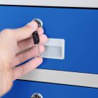 JAN NOWAK® - EDMUND Fém iratszekrény vitrinnel és fiókkal / SZÜRKE